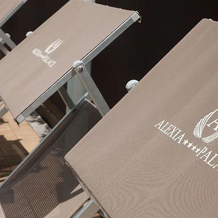 Отель Fabilia Family 4*