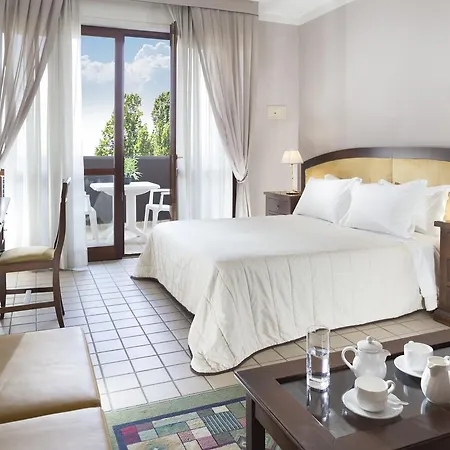 Fabilia Family Отель Чезенатико