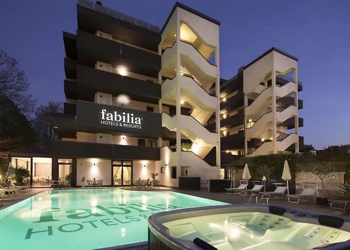 Otel Fabilia Family 4*