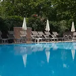 Fabilia Family 4*