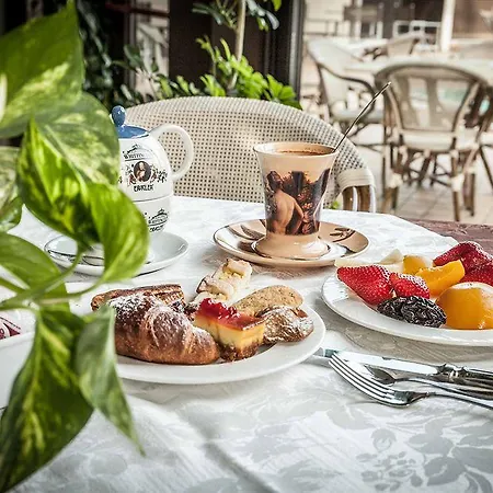 Fabilia Family 酒店