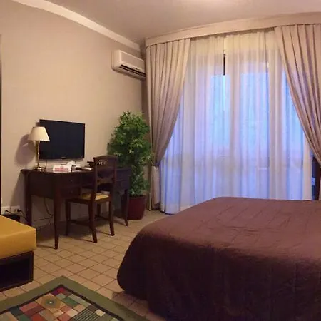 Fabilia Family Hotell 4*