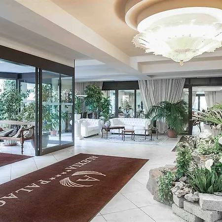 Fabilia Family Hotell 4*