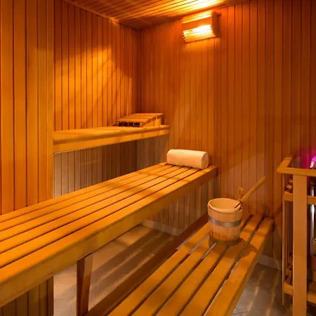 Fabilia Family 4* 切塞纳蒂科