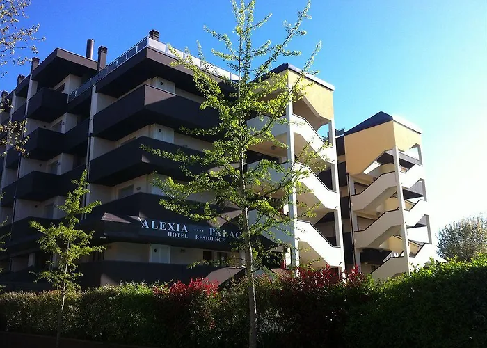 Hotel Fabilia Family 4*