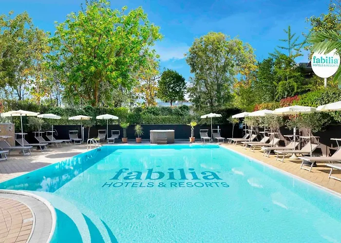 Hotel Fabilia Family 4*